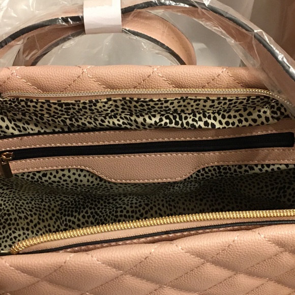 NWT!!! ELLO Quilted vegan leather Tote Bag in pretty blush!! - Picture 9 of 17